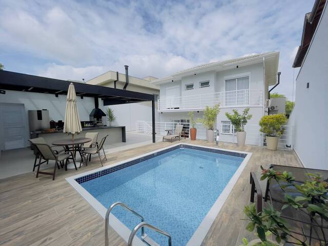 #1val1 - Casa para Venda em Santana de Parnaíba - SP